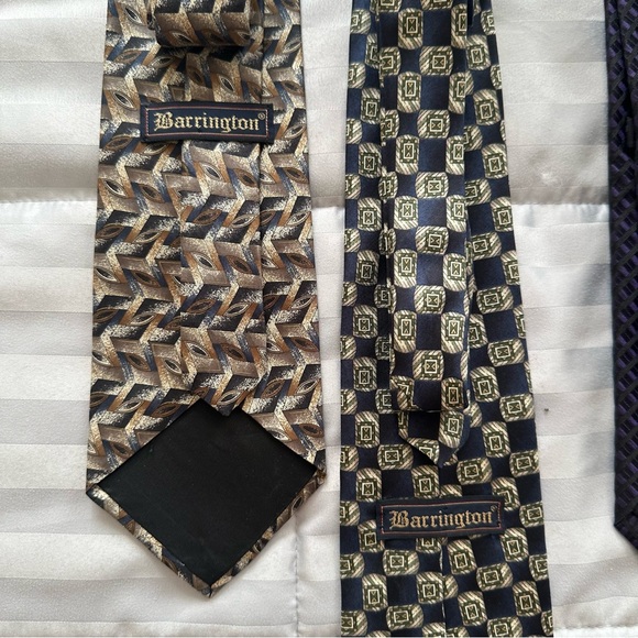 Bundle of 5 Vintage Patterned Silk Ties - Picture 3 of 6